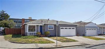 296 Shoreview Ave, Pacifica, CA 94044