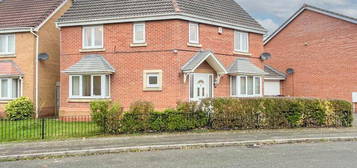 4 bedroom link detached house for sale