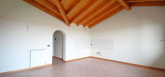 Trilocale in vendita in via Divisione Acqui, 41