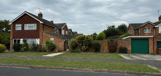 3 bedroom end of terrace house