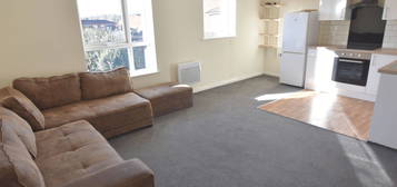 2 bed flat to rent