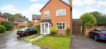 4 bed semi-detached house for sale