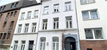 Gemütliche 2-Zimmer-Erdgeschoss-Wohnung mit kleinem Garten und Terrasse in Aachen-Zentrum