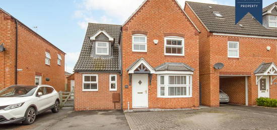 4 bedroom detached house