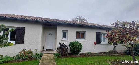 Villa F5, 100 M², Plein Sud, Vue imprenable, 3 ch, grand garage et terrain clos de 850 M²