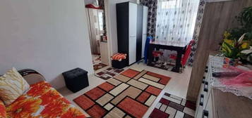 De vanzare 2 camere , etaj intermediar 39900 e ,mobilat