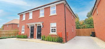 2 bedroom semi-detached house for sale