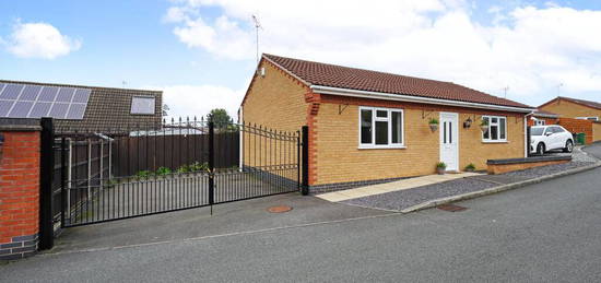 2 bedroom detached bungalow for sale