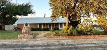 710 State Court Dr, San Angelo, TX 76905