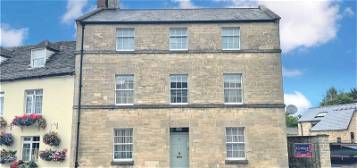 Flat to rent in London Road, Cirencester GL7