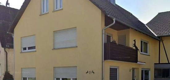 Günstiges 7-Raum-Einfamilienhaus mit Garten in Böhmenkirch