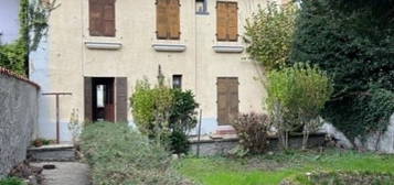 Maison de ville  à vendre, 4 pièces, 1 chambre, 125 m²