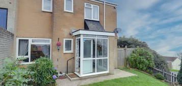 4 bed end terrace house for sale