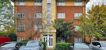 Flat for sale in Pentland Close, London N9