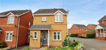 Detached house to rent in Marchwood Close, Redditch B97