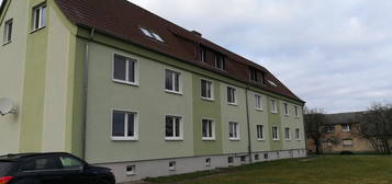 Idyllisch gelegene 2-Raum-Dachgeschoss-Wohnung