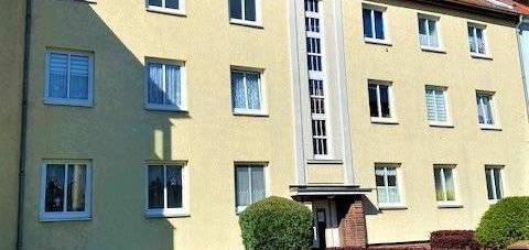 Wohnen in Stadtfeld, 2-Raum Wohnung mit Balkon ins Grüne.