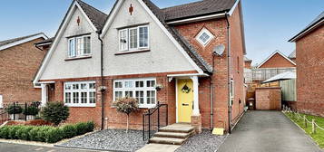 3 bed semi-detached house for sale