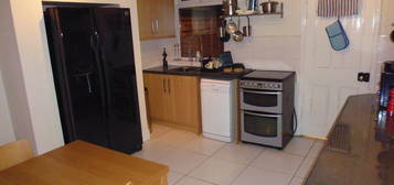 3 bed shared accommodation to rent