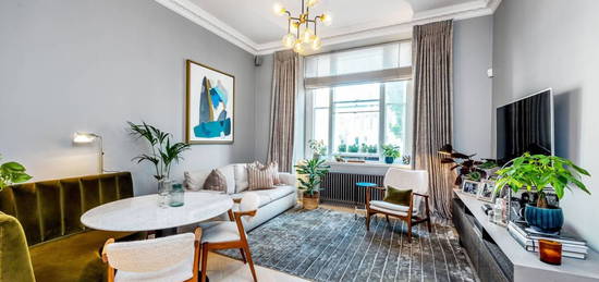 Flat for sale in Warwick Square, Pimlico, London SW1V