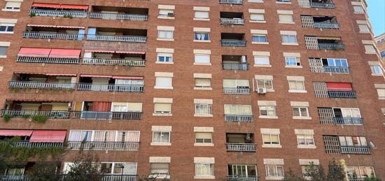 Piso en venta en Calle de Barcelona, 64, Barrio de Delicias