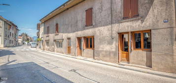 Maison de ville avec garages