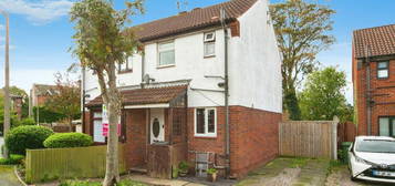 2 bedroom semi-detached house for sale