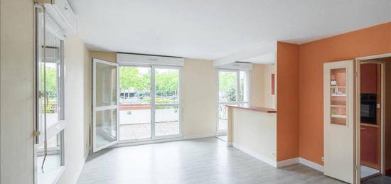 Appartement  à vendre, 3 pièces, 2 chambres, 65 m²