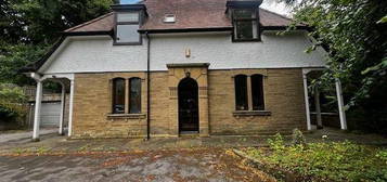 3 bedroom detached house