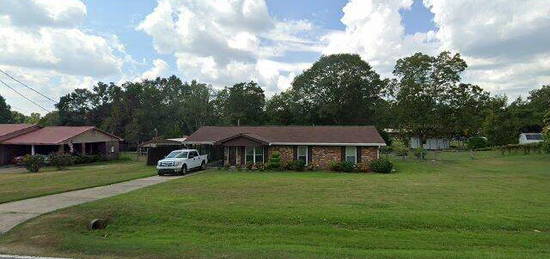 82 Whiterock Rd, Phenix City, AL 36869