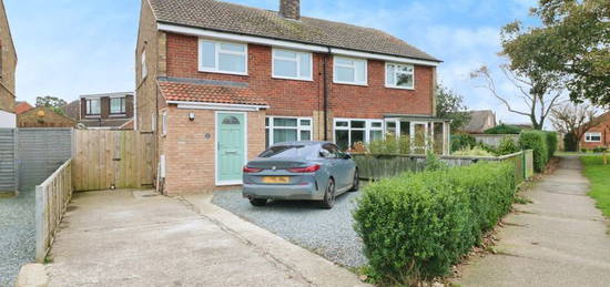 3 bed semi-detached house for sale