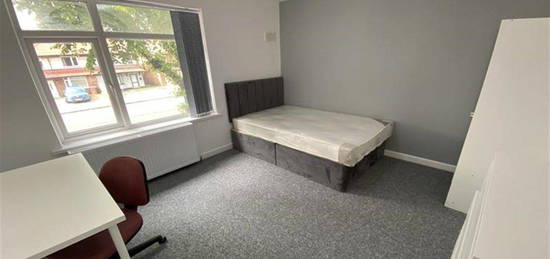 5 bed shared accommodation to rent