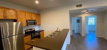 251 Robinson St Unit 202, Los Angeles, CA 90026