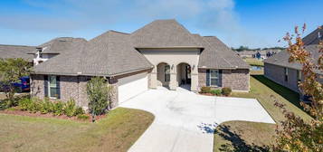 4644 Longwood Dr, Addis, LA 70710