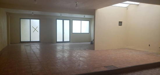 Casa En Mexicaltzingo, Guadalajara Con 1 Recámara, 250 M², Id: 112484