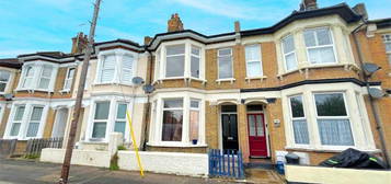 4 bedroom terraced house to rent