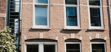 Bouwmeesterstraat 1