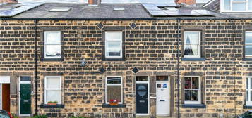 4 bedroom terraced house for sale