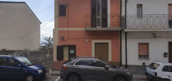 Casa su 3 piani