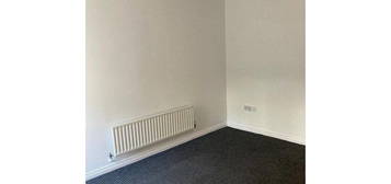 Flat to rent in Belle Vue Crescent, Sunderland SR2