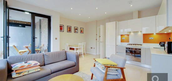 Flat for sale in Hargrave Place, London N7