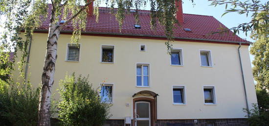 Hübsche 3-Raum-Wohnung in 4-Familenhaus, Joh.-Seb.-Bach-Str. 3 EGL