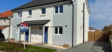 3 bedroom semi-detached house