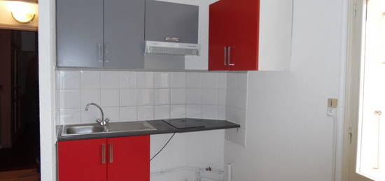 Appartement  à louer, 2 pièces, 1 chambre, 28 m²