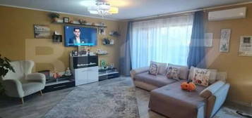 Apartament cu 4 camere, 116 mp, gradina 100 mp, 3 parcari, zona Floril