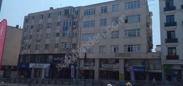 MALTEPE MERKEZDE KİRALIK 2+1 DAİRE