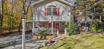 4 Rockwood Trl, Kinnelon, NJ 07405