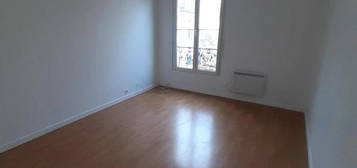 Studio  à louer, 1 pièce, 22 m², Étage 3/4