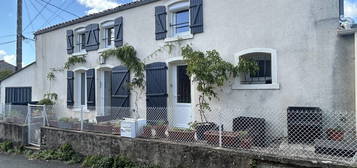 Maison ancienne  à vendre, 8 pièces, 4 chambres, 170 m²