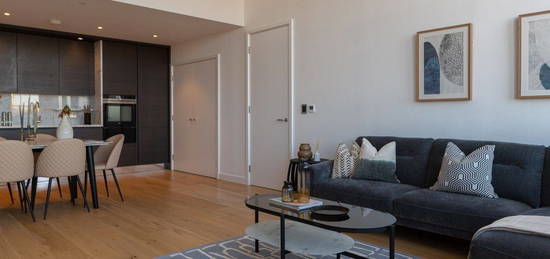 Flat to rent in Esther Anne Place, London N1